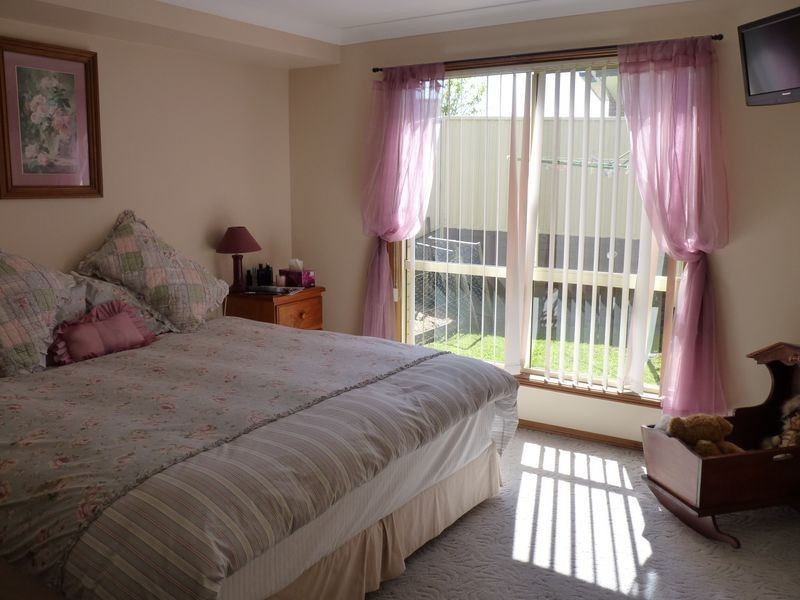 24 Combe Drive, Mollymook NSW 2539