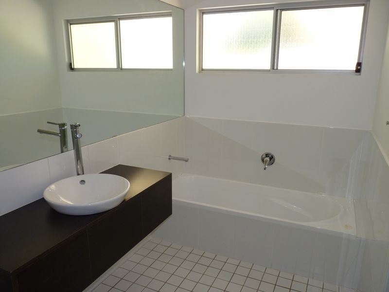 7 Sagittarius Way, Narrawallee NSW 2539