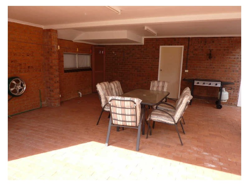 2E Canberra Cres, Burrill Lake NSW 2539