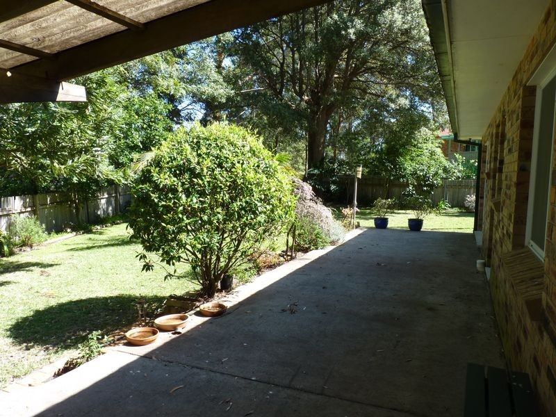 11 Hilltop Crescent, Mollymook NSW 2539