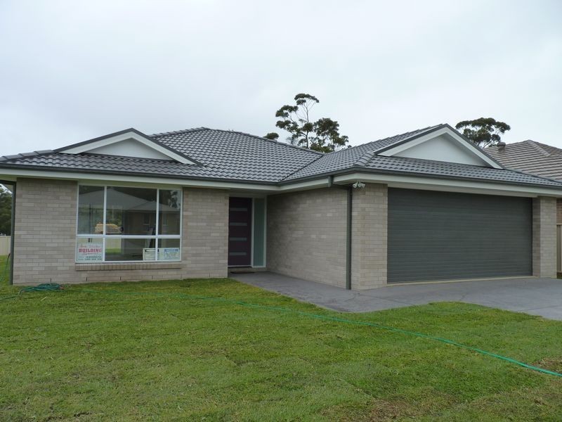 4 Frangipani Avenue, Ulladulla NSW 2539