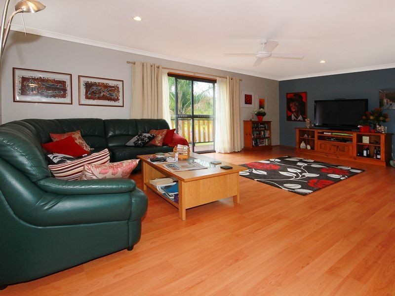 12 Honeysuckle Close, Burrill Lake NSW 2539