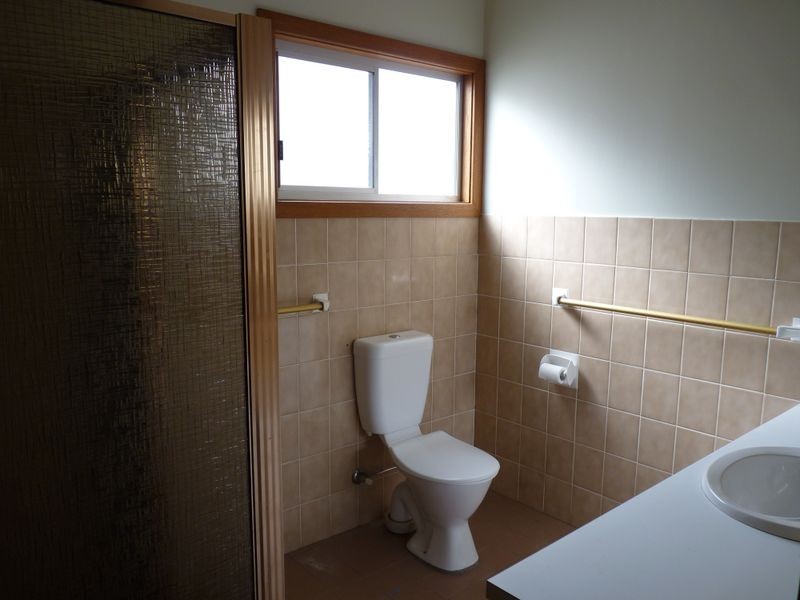 30 Queanbeyan Avenue, Burrill Lake NSW 2539