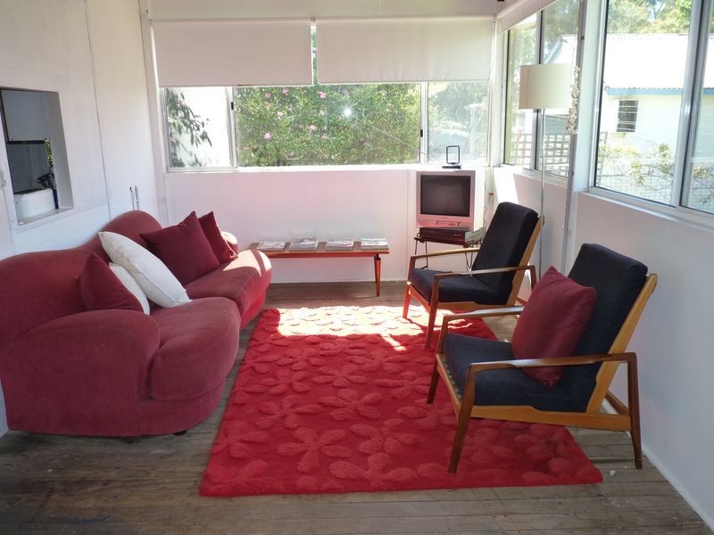 8 Rackham Crescent, Burrill Lake NSW 2539
