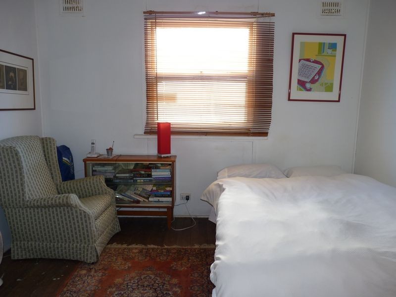 8 Rackham Crescent, Burrill Lake NSW 2539
