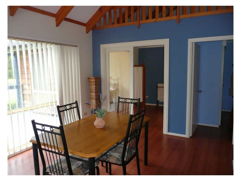 15 Portland Way, Lake Tabourie NSW 2539