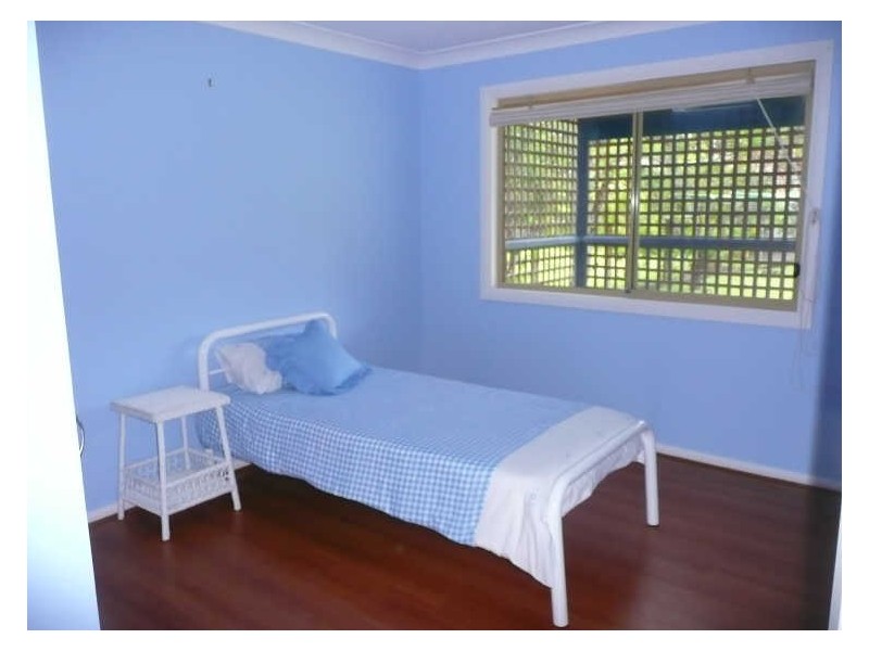15 Portland Way, Lake Tabourie NSW 2539