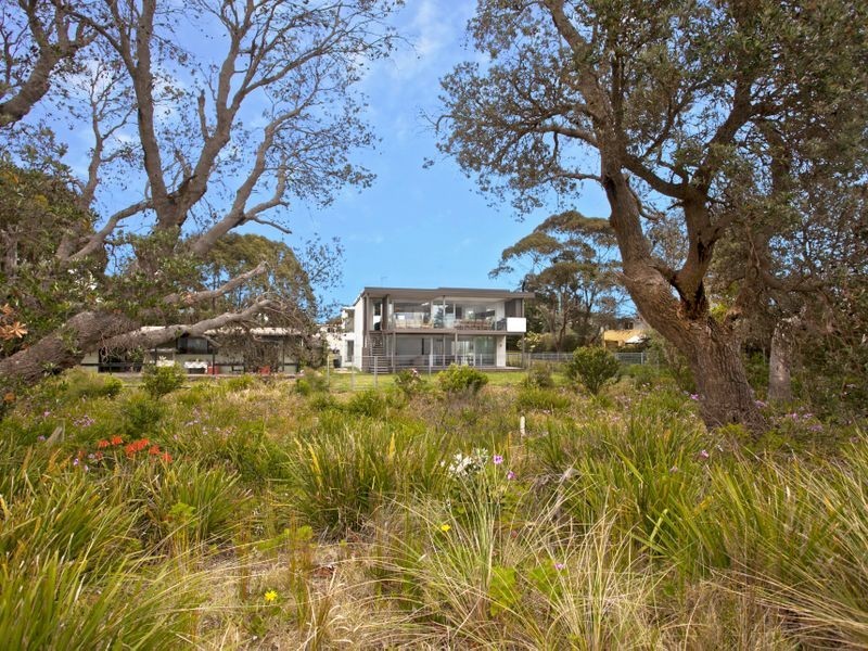 24 Malibu Drive, Bawley Point NSW 2539