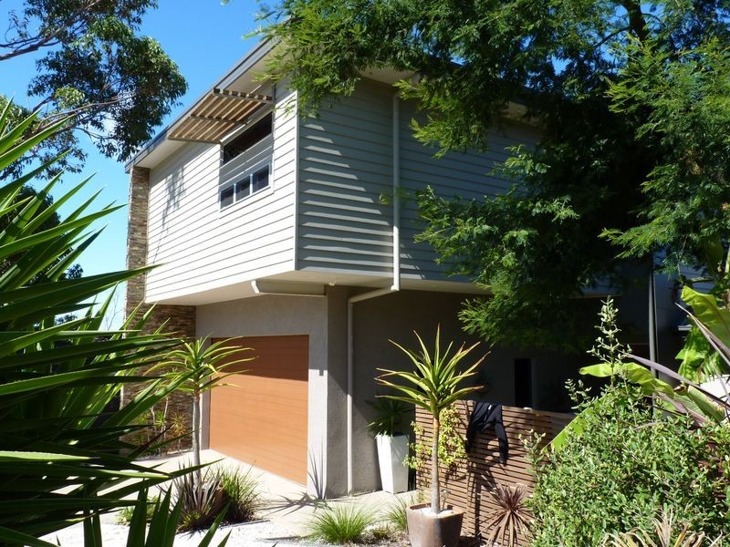 6 Shipton Crescent, Mollymook NSW 2539