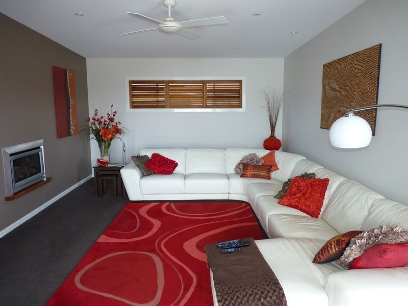 6 Shipton Crescent, Mollymook NSW 2539