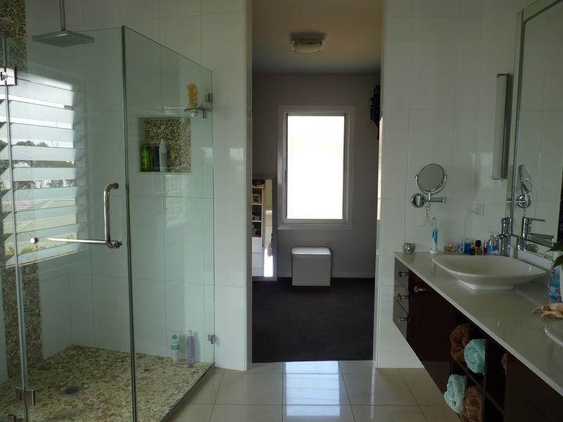 6 Shipton Crescent, Mollymook NSW 2539