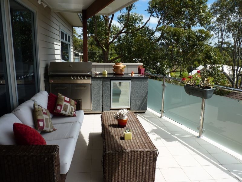 6 Shipton Crescent, Mollymook NSW 2539