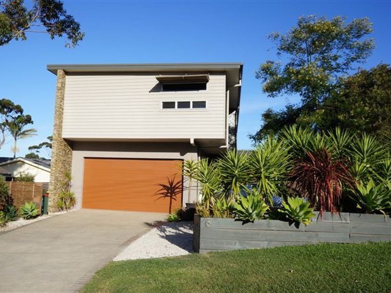 6 Shipton Crescent, Mollymook NSW 2539