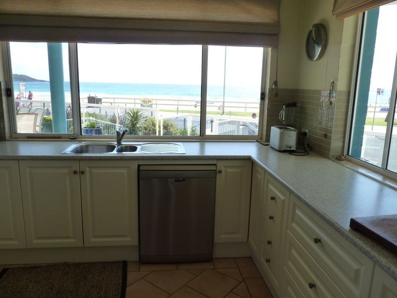 1/1 Golf Avenue, Mollymook NSW 2539