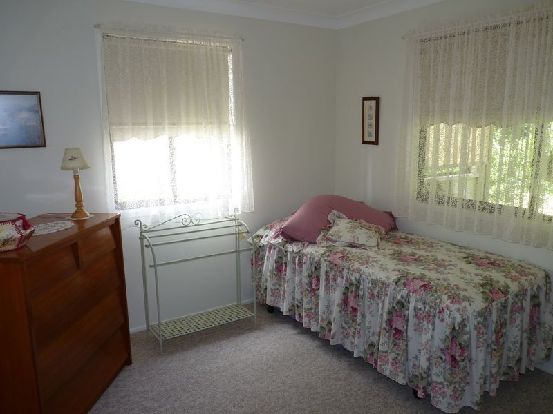 29 Acacia Street, Fishermans Paradise NSW 2539