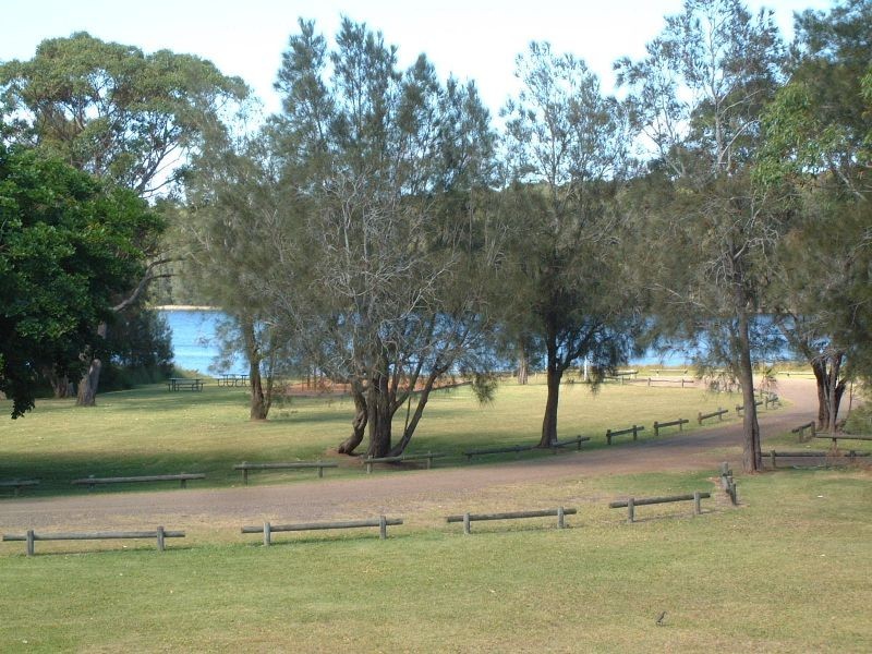 1 Moore Street, Burrill Lake NSW 2539