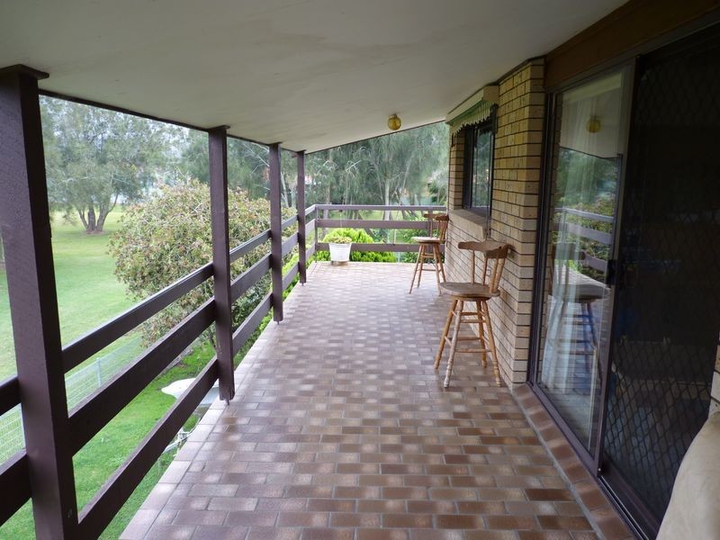 1 Moore Street, Burrill Lake NSW 2539