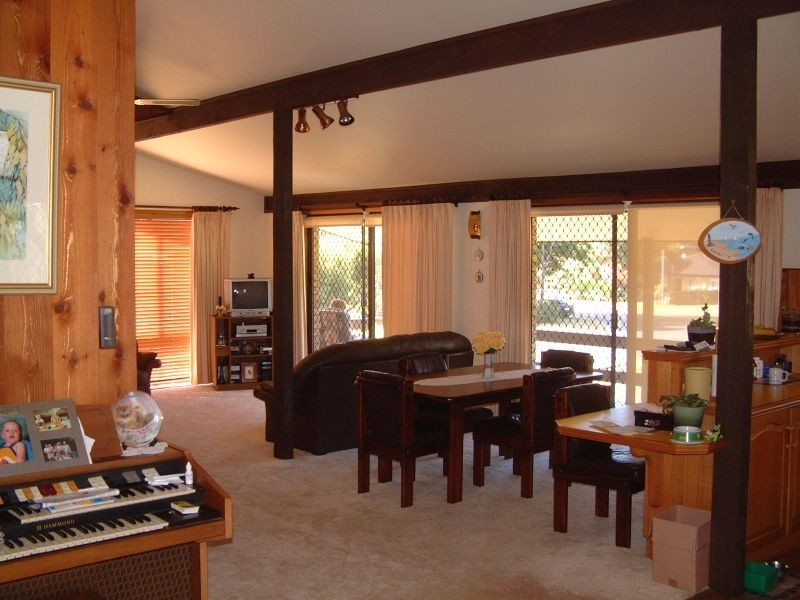 1 Moore Street, Burrill Lake NSW 2539