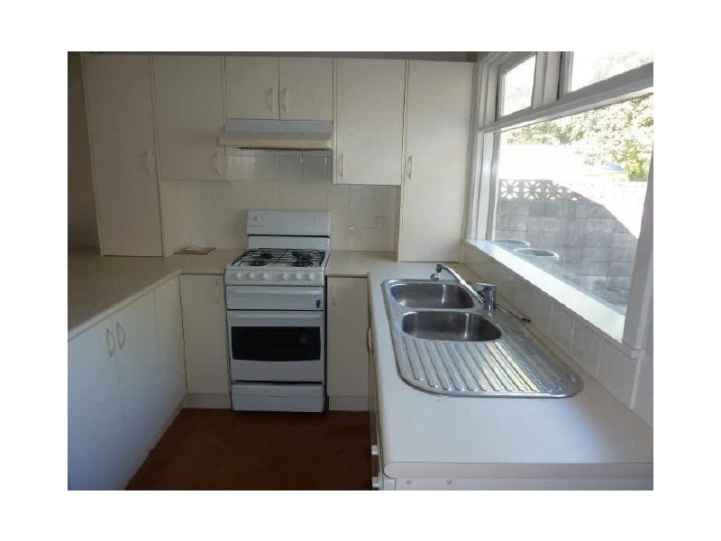 6 CONJOLA STREET, Mollymook NSW 2539