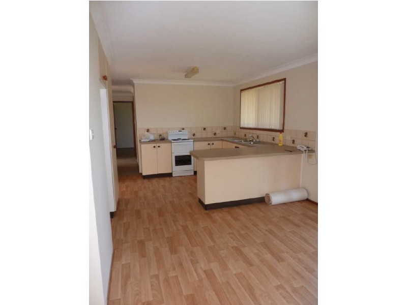 11 Augenaut Avenue, Ulladulla NSW 2539