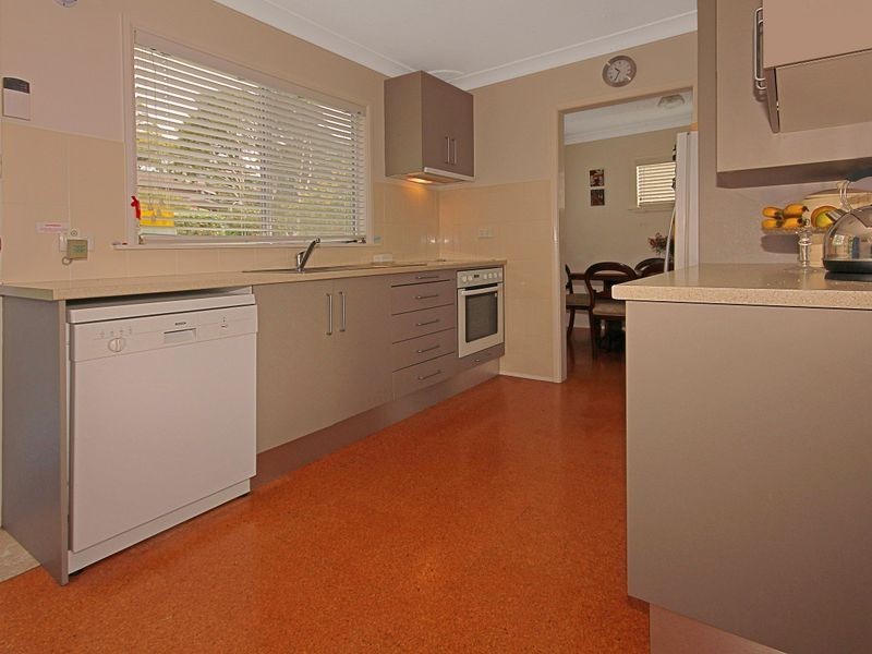 24 Hilltop Crescent, Mollymook NSW 2539