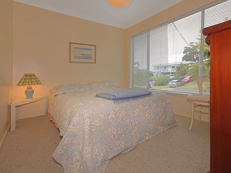 24 Hilltop Crescent, Mollymook NSW 2539