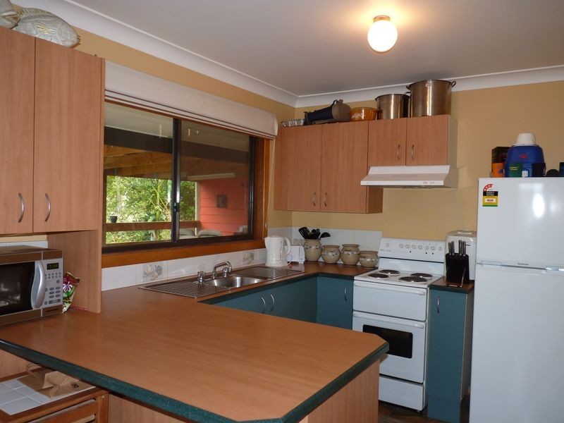 20 Acacia Street, Fishermans Paradise NSW 2539