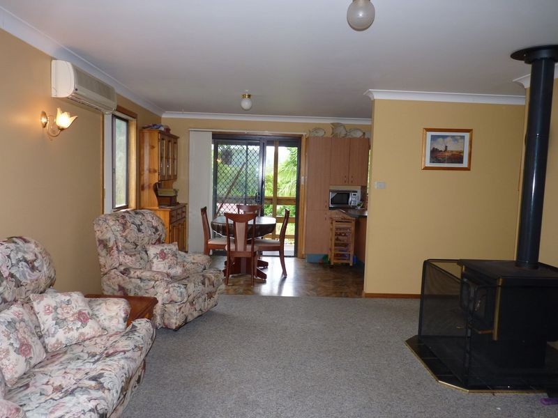 20 Acacia Street, Fishermans Paradise NSW 2539
