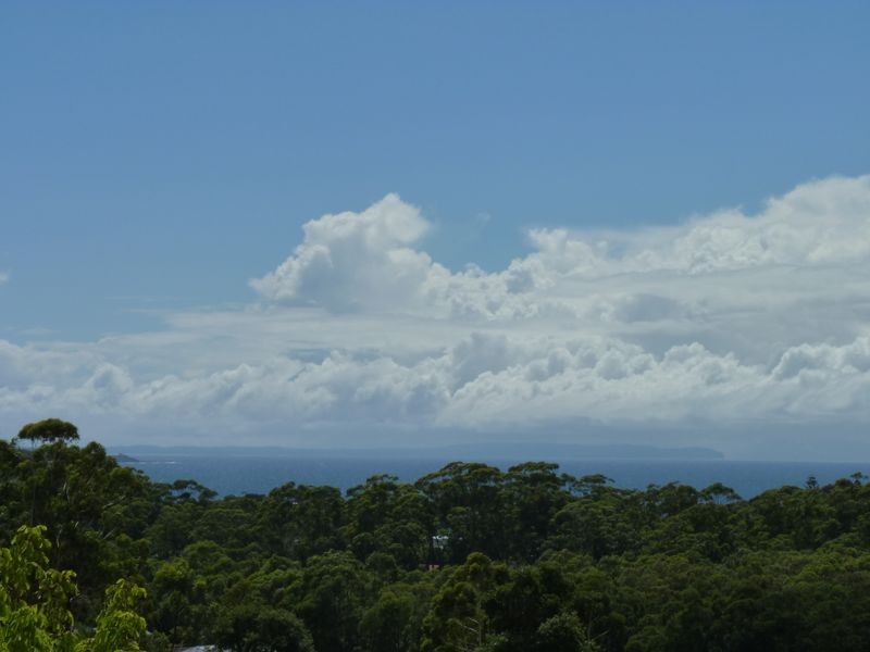 18 Seascape Close, Narrawallee NSW 2539