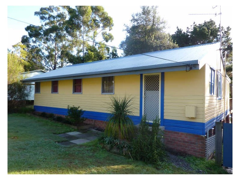 13 Esme Street, Lake Conjola NSW 2539