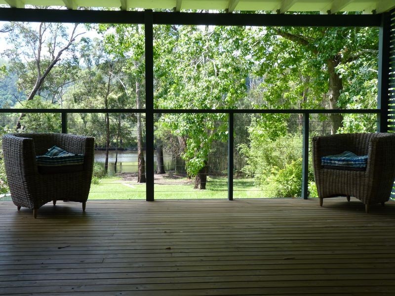 42 Anglers Parade, Fishermans Paradise NSW 2539