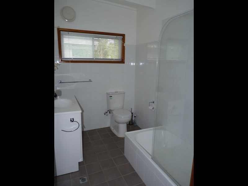 42 Anglers Parade, Fishermans Paradise NSW 2539