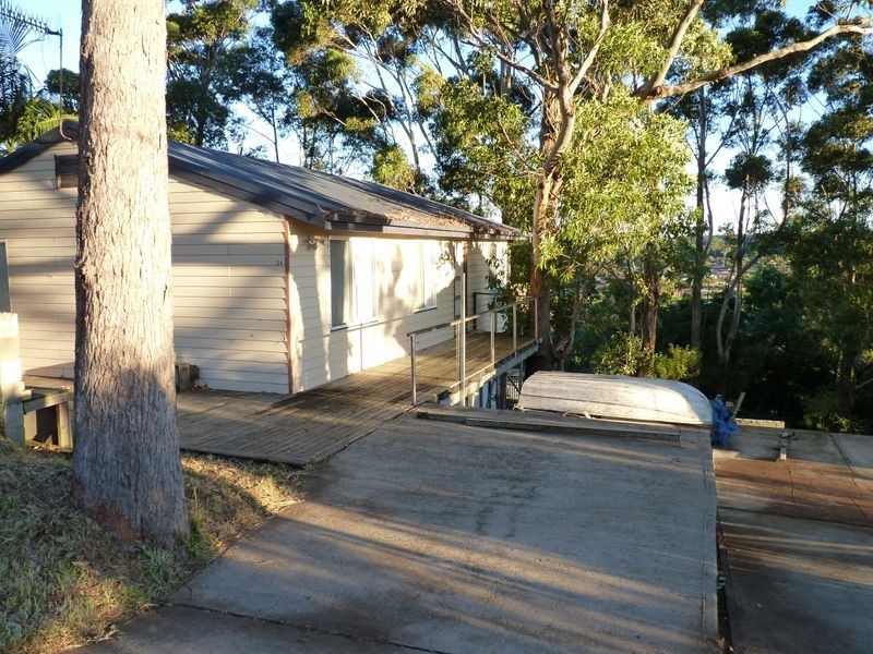 24 Pengana Crescent, Mollymook NSW 2539