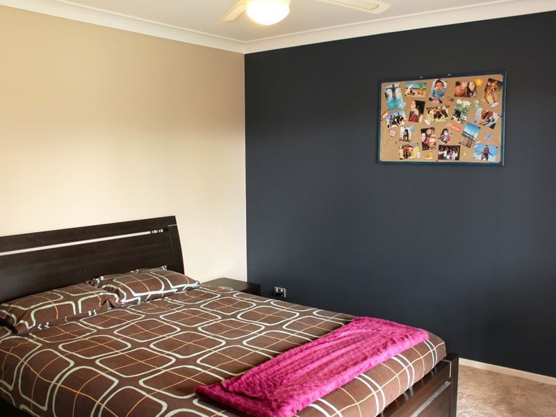 84 Princes Highway, Lake Tabourie NSW 2539