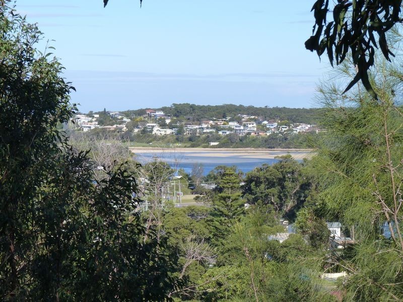 23 Canberra Crescent, Burrill Lake NSW 2539