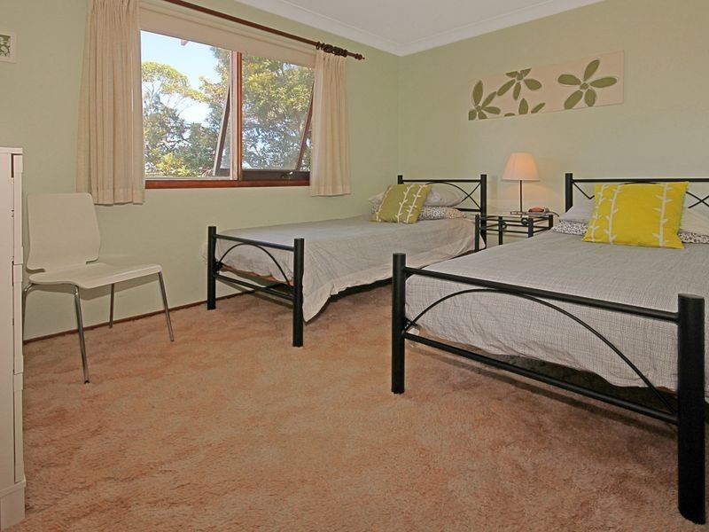 7 Jones Avenue, Mollymook NSW 2539