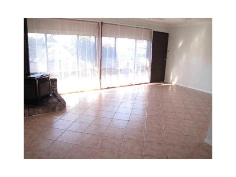 24 Kalang Ave, Ulladulla NSW 2539