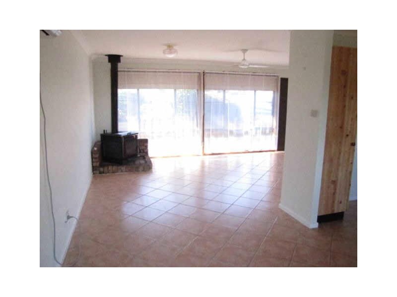 24 Kalang Ave, Ulladulla NSW 2539