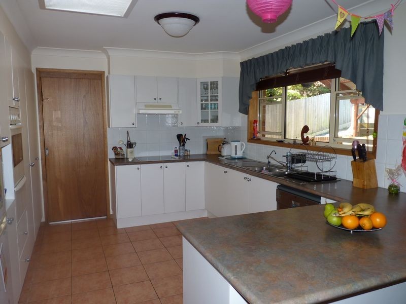 10 Simmons Drive, Ulladulla NSW 2539