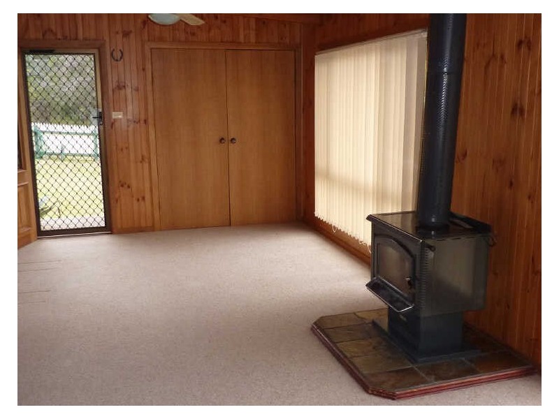 4 Acacia Street, Fishermans Paradise NSW 2539