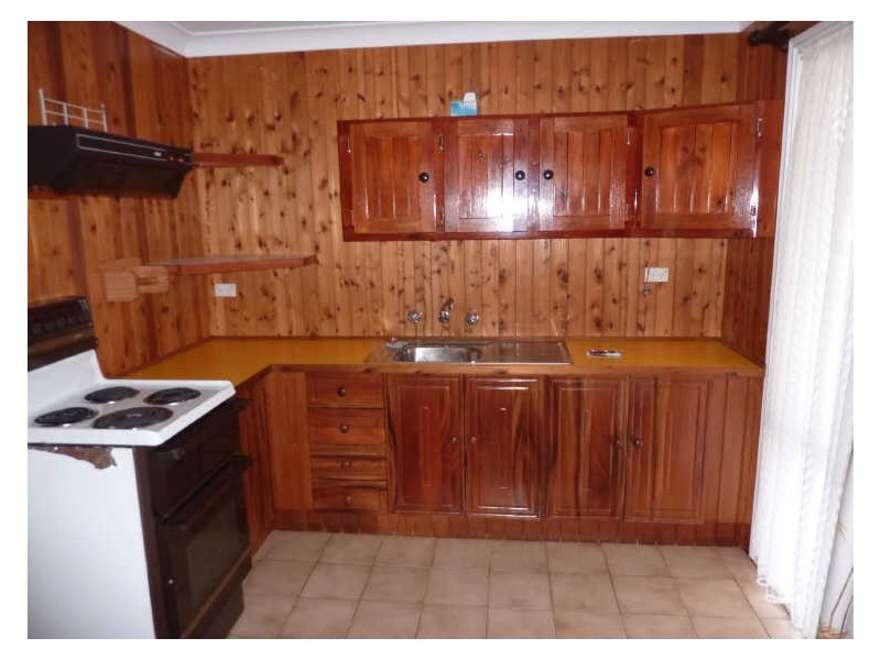 33 Cornfield Parade, Fishermans Paradise NSW 2539