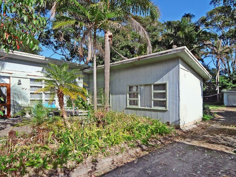 25 Golf Avenue, Mollymook NSW 2539