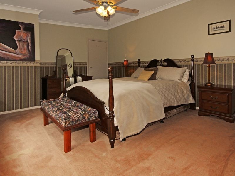 33 Anglers Parade, Fishermans Paradise NSW 2539