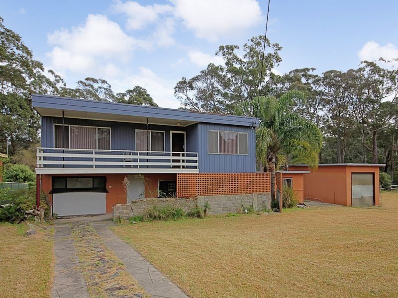 39 Princes Highway, Lake Tabourie NSW 2539
