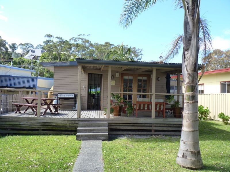 18 Commonwealth Avenue, Burrill Lake NSW 2539