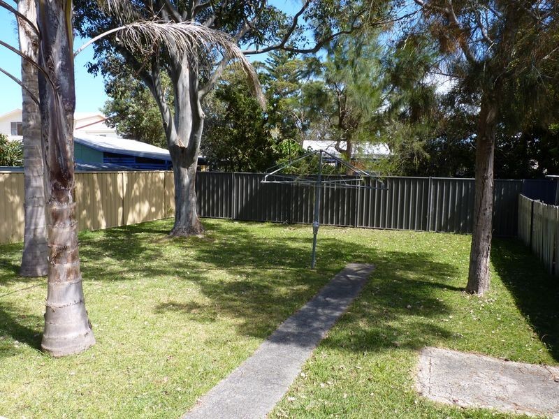 18 Commonwealth Avenue, Burrill Lake NSW 2539