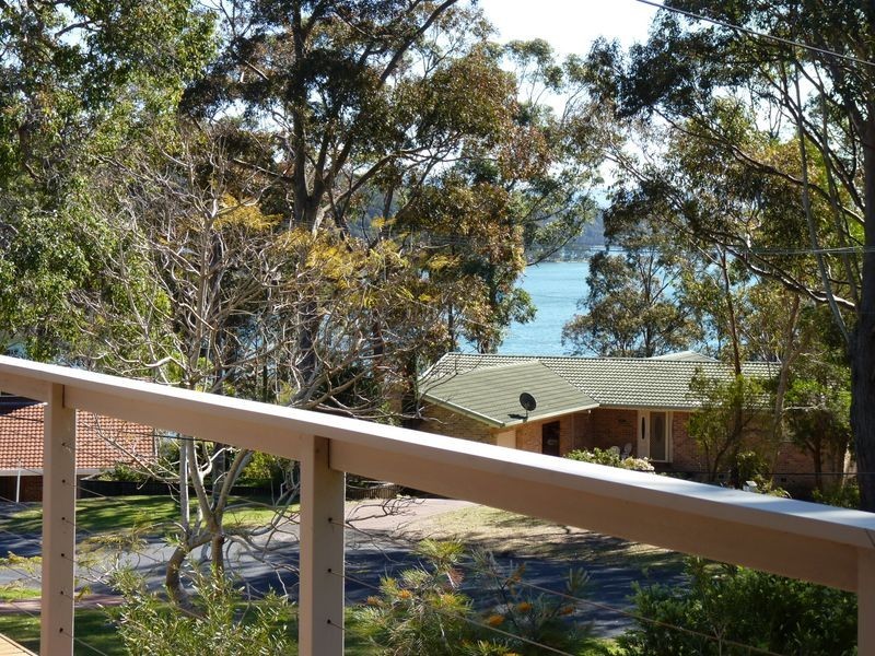 32 Wallaroy Drive, Burrill Lake NSW 2539