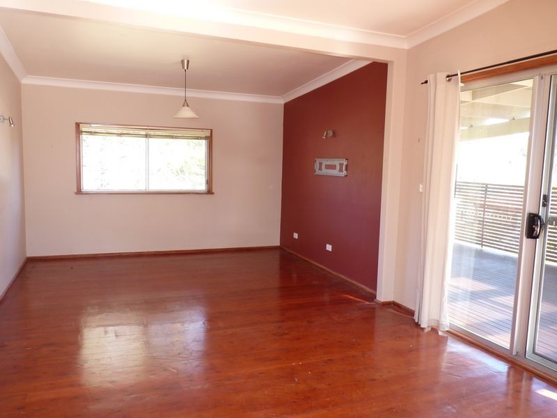 32 Wallaroy Drive, Burrill Lake NSW 2539