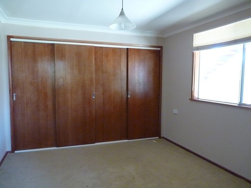 32 Wallaroy Drive, Burrill Lake NSW 2539