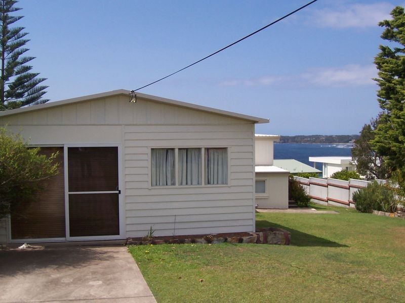 12 Jones Ave, Mollymook NSW 2539